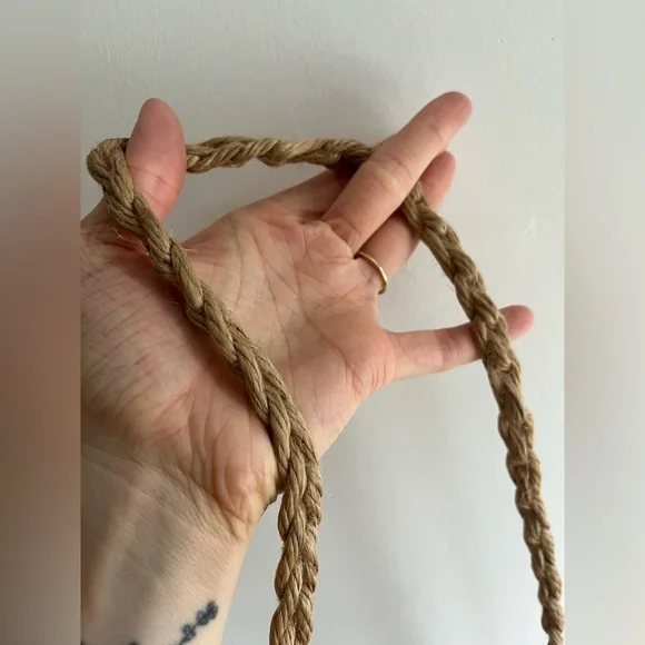 Handwoven “Moon” bag - Picture 10 of 16